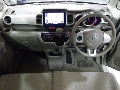 Honda N-Box Slash