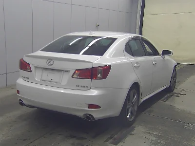 LEXUS IS