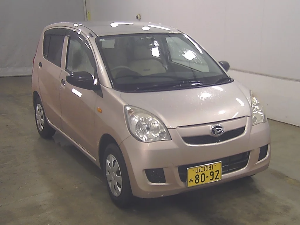 Daihatsu Mira 2015