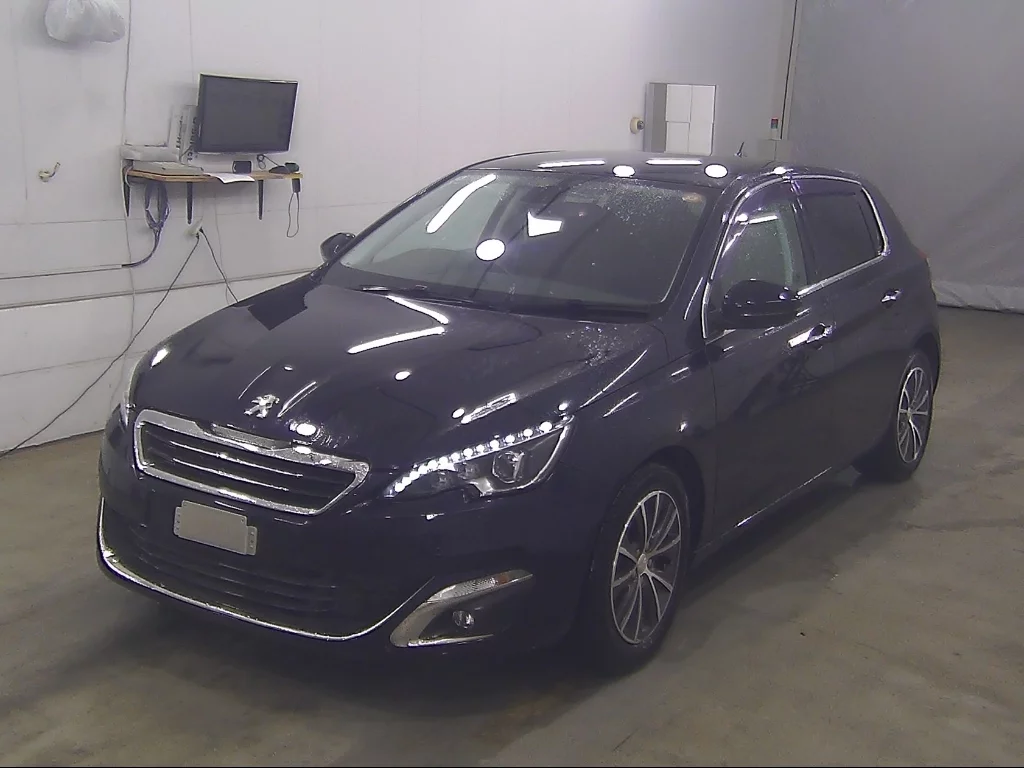 Peugeot 308  с аукциона в Японии