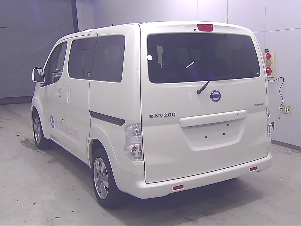 Nissan E-NV200 WAGON  с аукциона в Японии