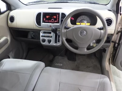 SUZUKI MRWAGON