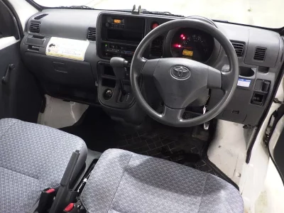 TOYOTA PIXIS VAN