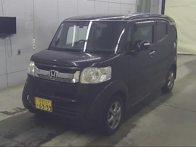 HONDA N BOX SLASH