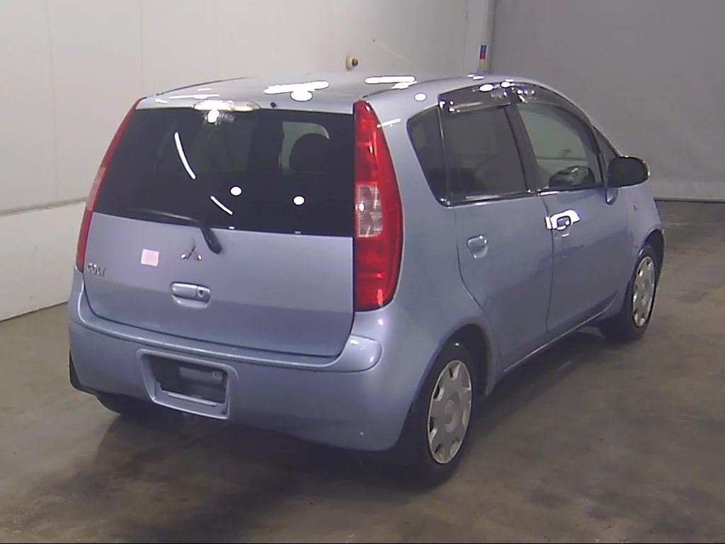Mitsubishi Colt 2003