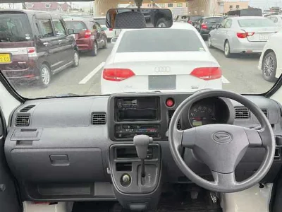DAIHATSU HIJET VAN