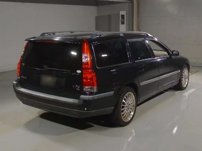 VOLVO V70