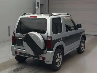 MITSUBISHI PAJERO MINI