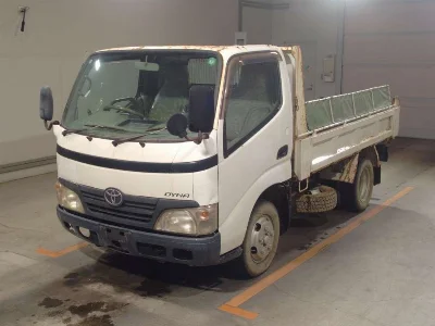 TOYOTA DYNA