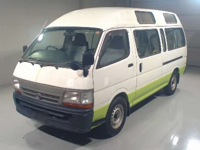 TOYOTA HIACE