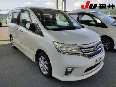NISSAN SERENA