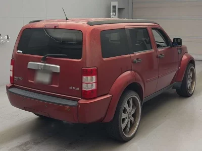DODGE NITRO