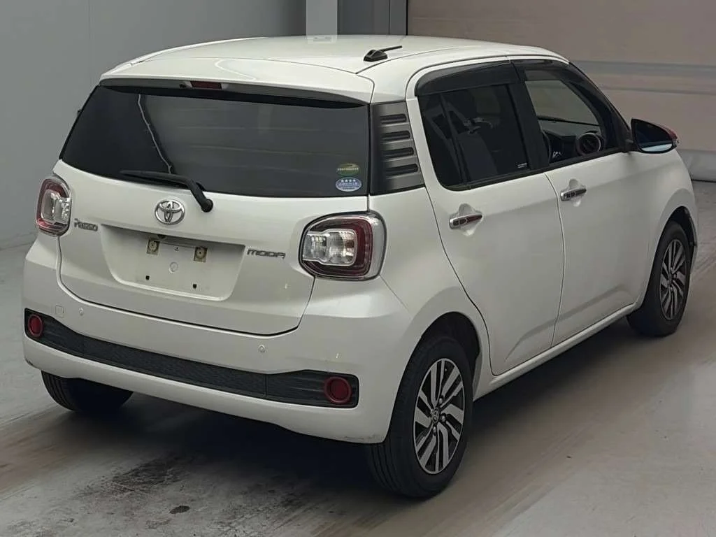 Toyota Passo  с аукциона в Японии