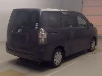 Цена авто Toyota Voxy с аукционов Японии, номер кузова ZRR70G, пробег 125 000, оценка 7