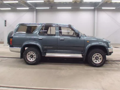 TOYOTA HILUX SURF