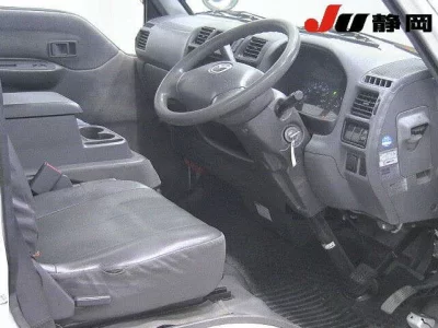 MAZDA BONGO VAN