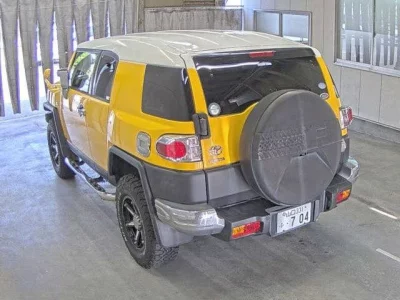 TOYOTA FJ CRUISER