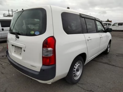 MAZDA FAMILIA