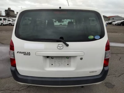 MAZDA FAMILIA