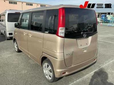 NISSAN ROOX