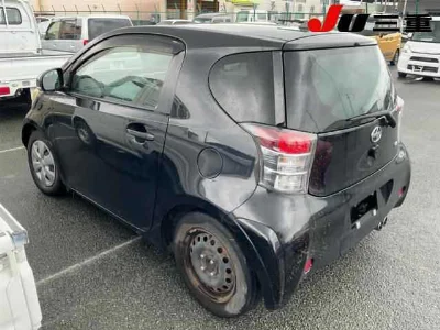 TOYOTA IQ