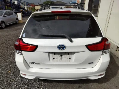 TOYOTA COROLLA FIELDER