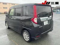 Цена авто Toyota Roomy с аукционов Японии, номер кузова M900A, пробег 80 000, оценка 3