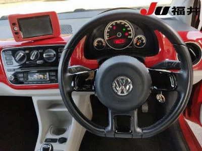 VOLKSWAGEN UP!