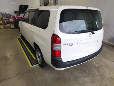 MAZDA FAMILIA