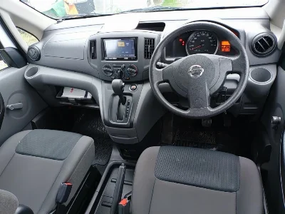 NISSAN NV200