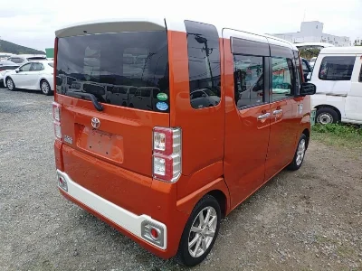 TOYOTA PIXIS MEGA