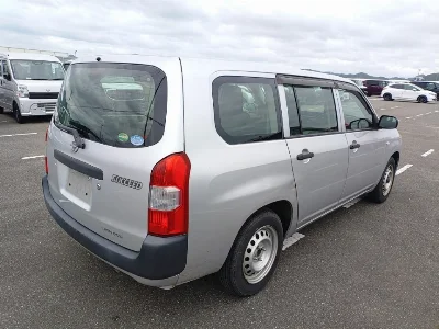 TOYOTA SUCCEED