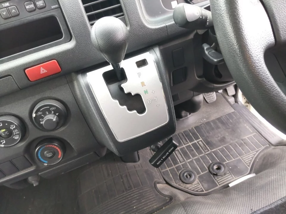 Toyota HiAce 2WD, миниатюра 8