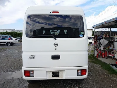 NISSAN CLIPPER VAN