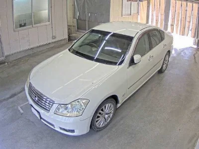 NISSAN FUGA