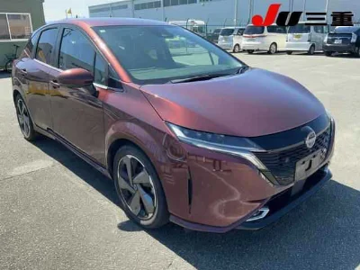 NISSAN AURA