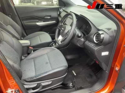 NISSAN KICKS