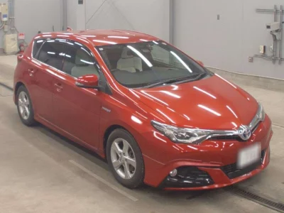 TOYOTA AURIS