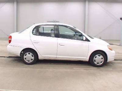 TOYOTA PLATZ