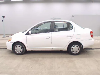 TOYOTA PLATZ