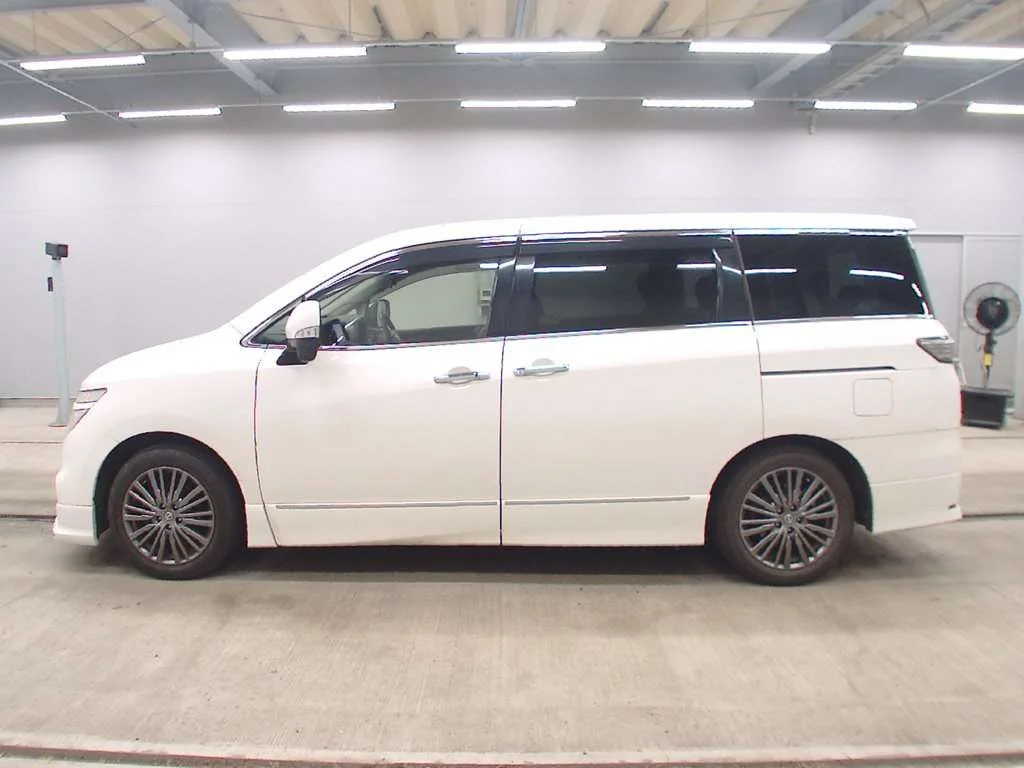 Nissan ELGRAND 250 HIGHWAY STAR URBAN 4WD, миниатюра 4
