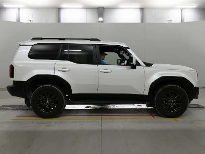 TOYOTA LAND CRUISER 250
