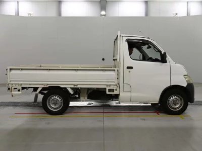 TOYOTA TOWN ACE TRUCK