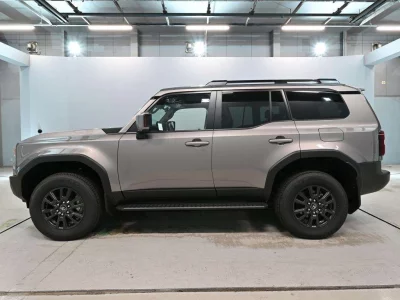 TOYOTA LAND CRUISER 250