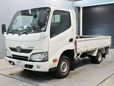 TOYOTA DYNA
