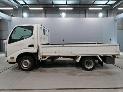 TOYOTA DYNA