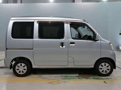 DAIHATSU HIJET VAN