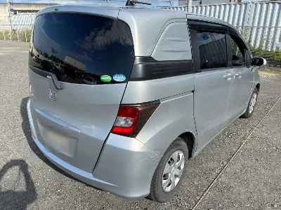 HONDA FREED SPIKE