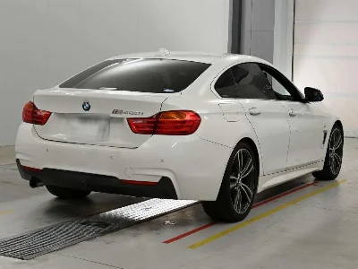 BMW 4 SERIES