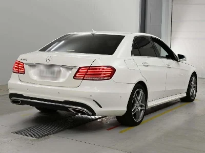 MERCEDES BENZ E CLASS